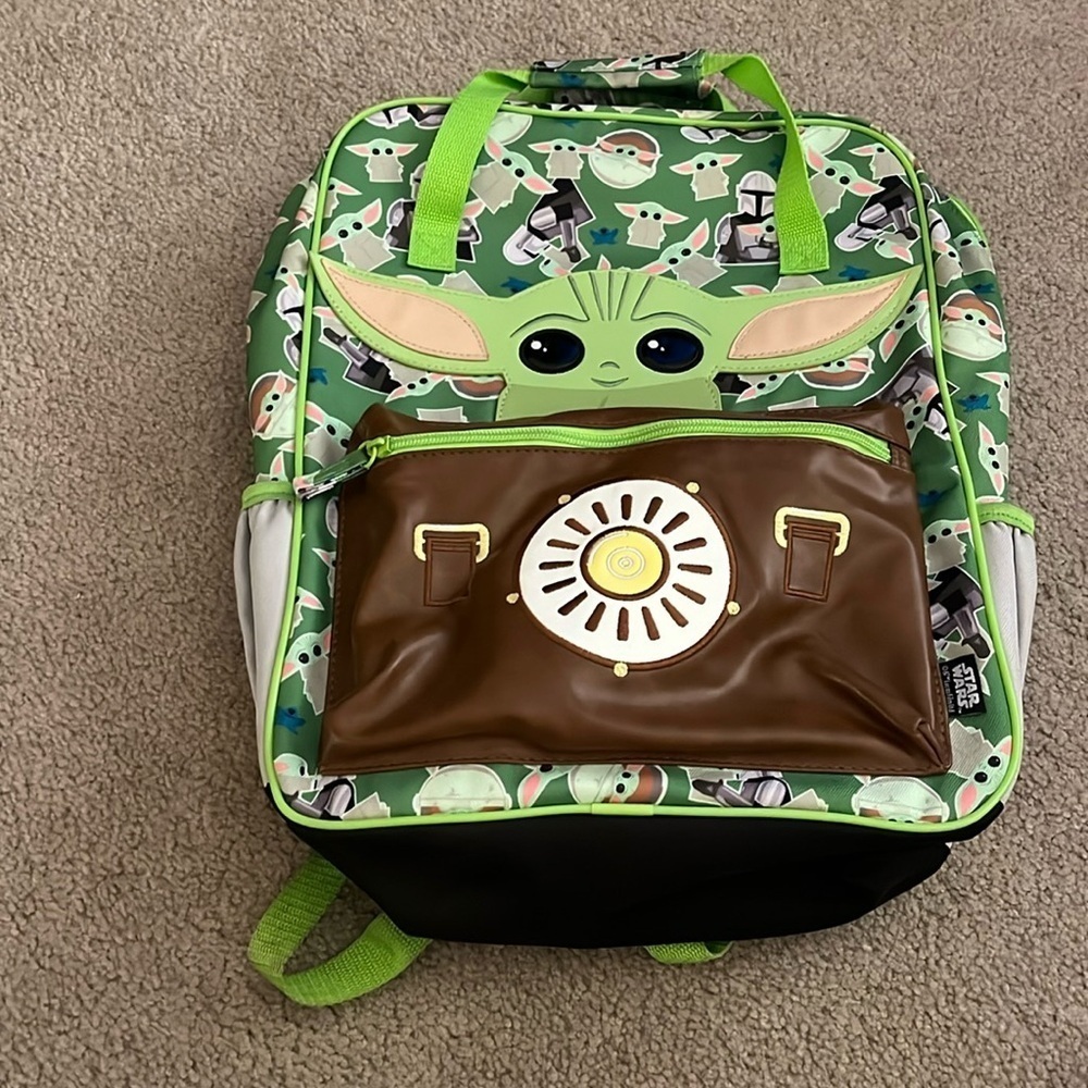 “Disney- Star Wars Baby Yoda/Mandalorian BackPack”